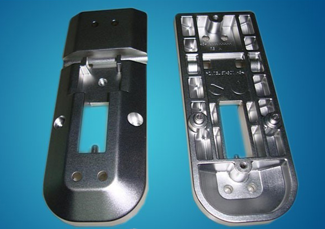 鋁合金CNC加工鋁單板的特點