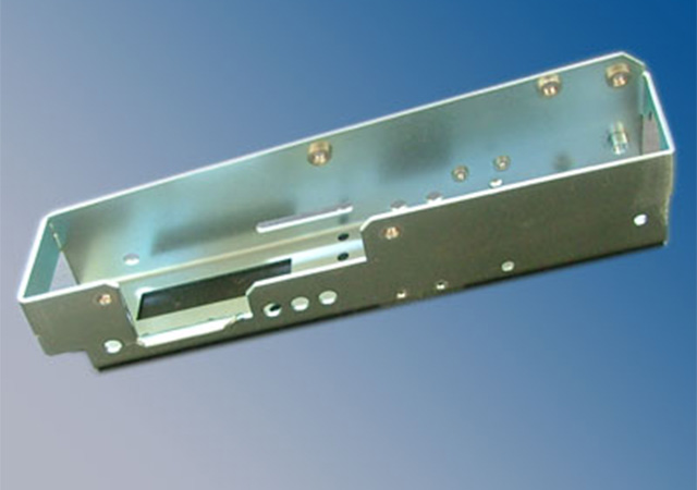 cnc五金（jīn）加工（gōng）時如何改善工件表麵光潔度